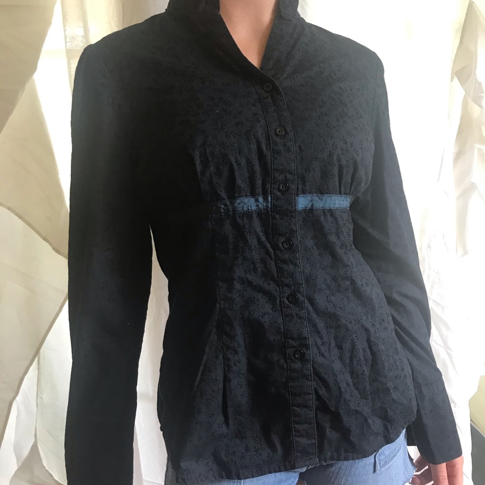 Patterned Black Blouse